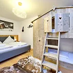 Alpen-Luxus Fuer 8 - Sauna, Terrasse & Bergblick Garmisch-Partenkirchen