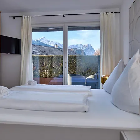 Alpen-Luxus Fuer 8 - Sauna, Terrasse & Bergblick Apartment Garmisch-Partenkirchen