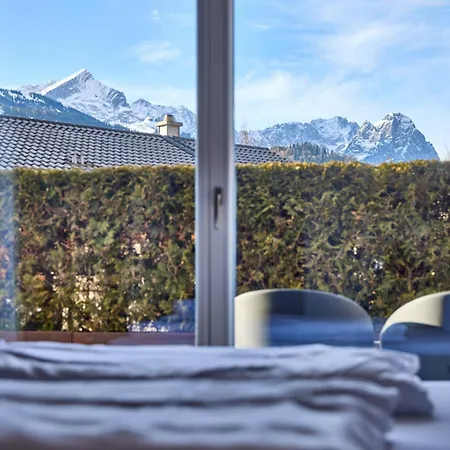Alpen-Luxus für 8 - Sauna, Terrasse&Bergblick Apartment